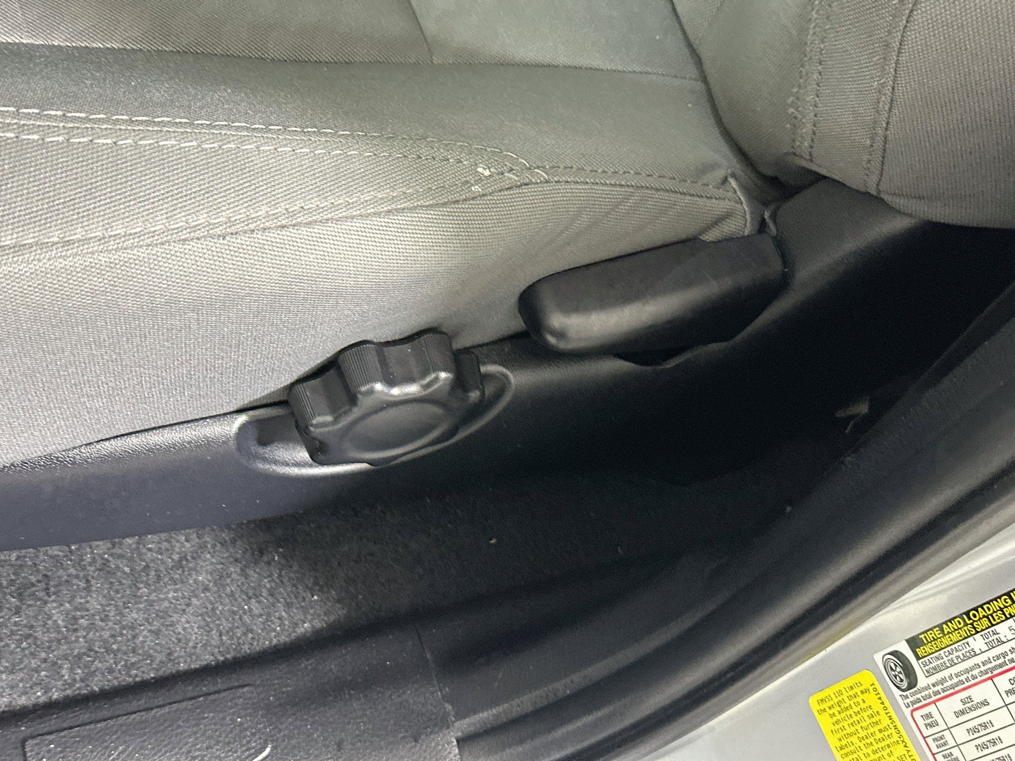 Used 2022 Toyota Tacoma SR w/ SR Convenience Package RWD image 13