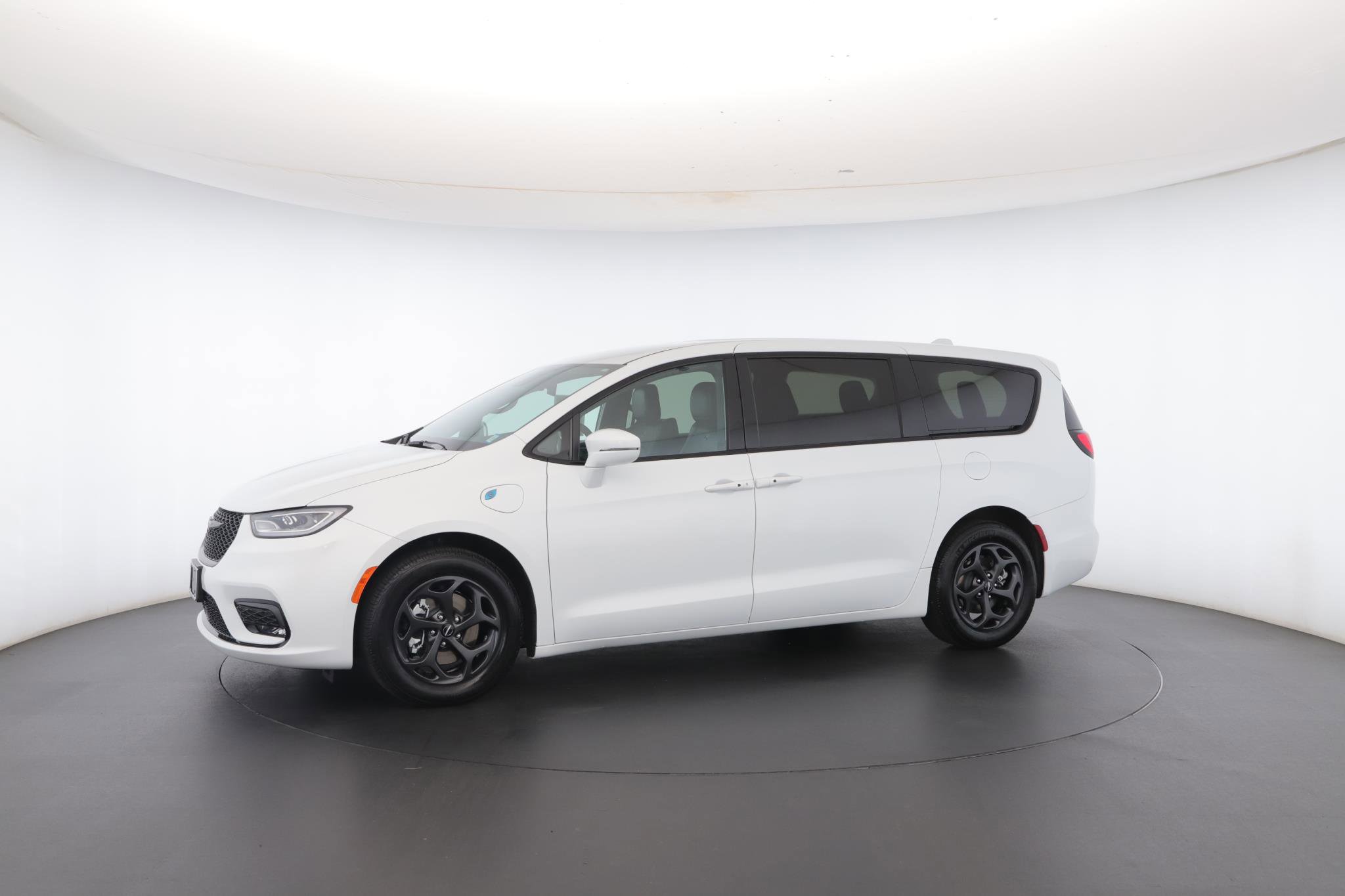 Used 2022 Chrysler Pacifica Touring-L w/ S Appearance Package image 49
