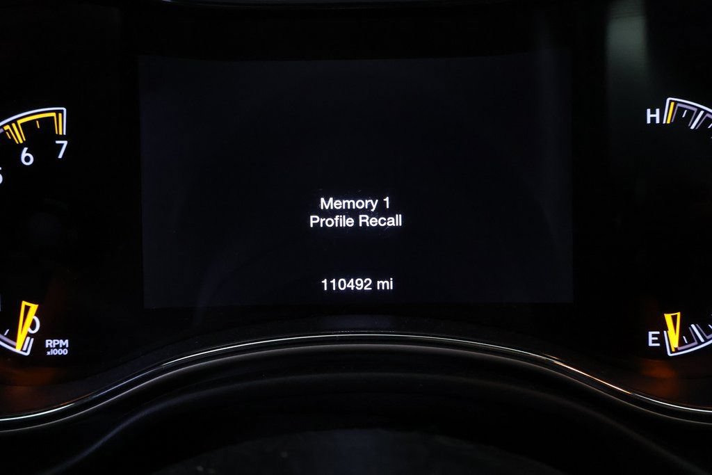 Used 2017 Jeep Grand Cherokee Summit w/ Platinum Series Group AWD/4WD image 17