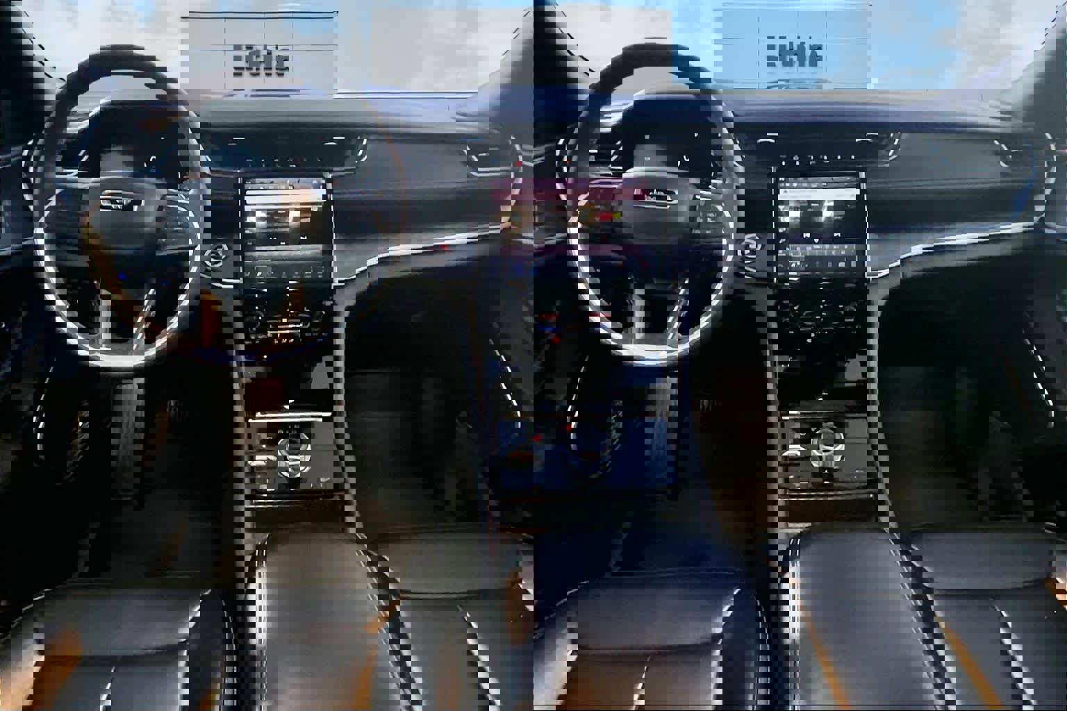 Used 2024 Jeep Grand Cherokee Limited 4xe image 10