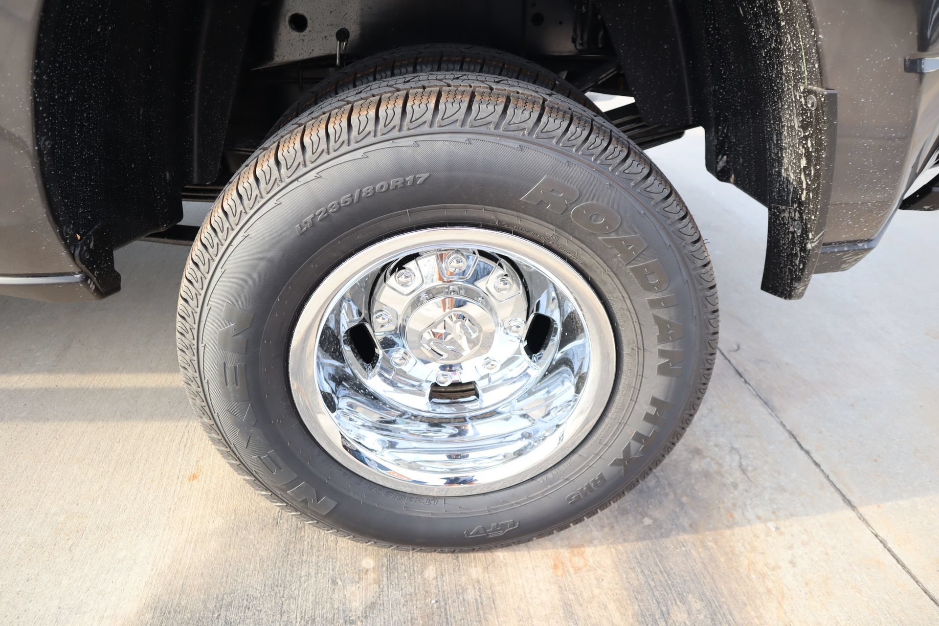 New 2026 RAM 3500 Tradesman AWD/4WD image 18