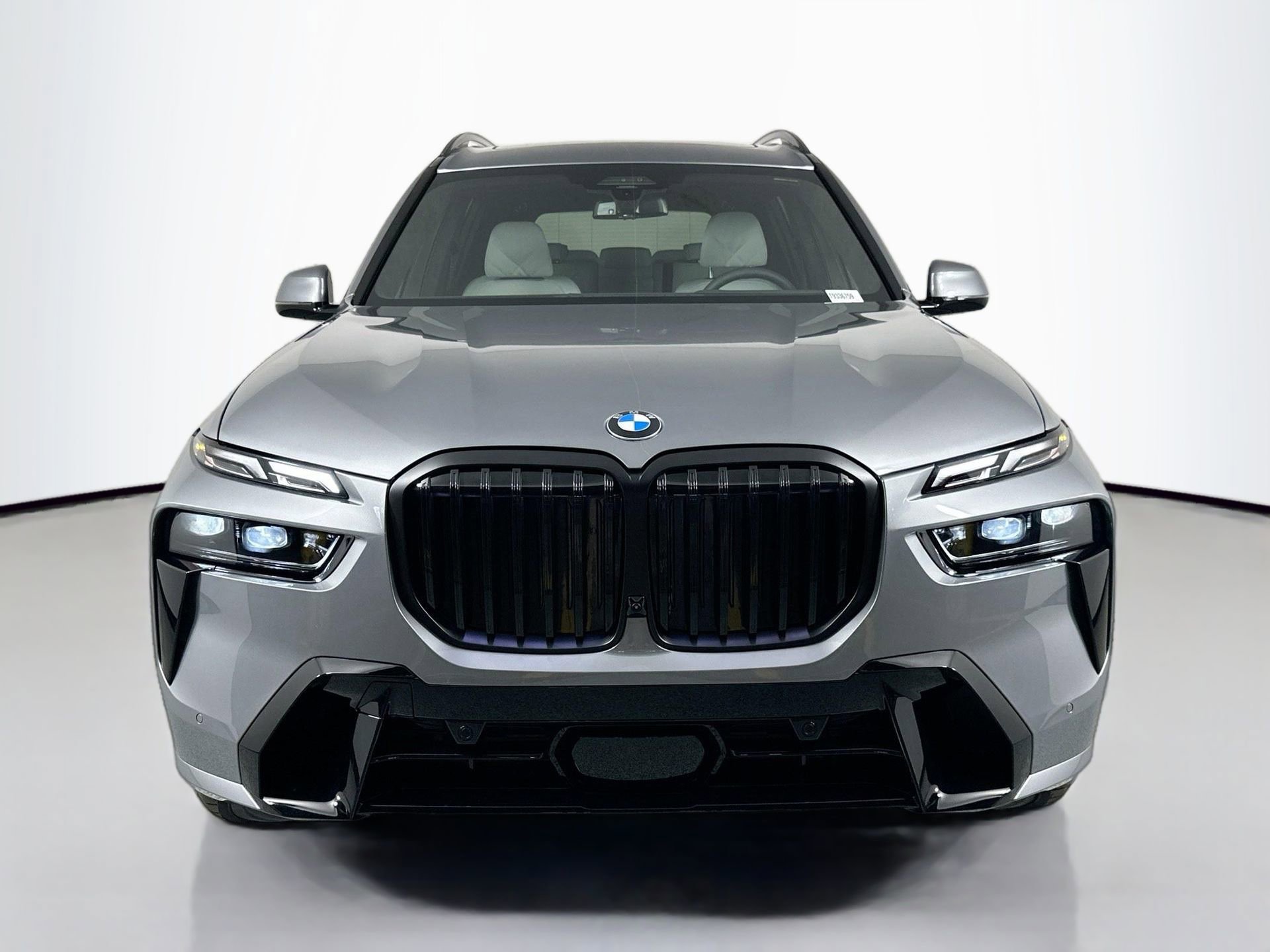 New 2026 BMW X7 xDrive40i image 2