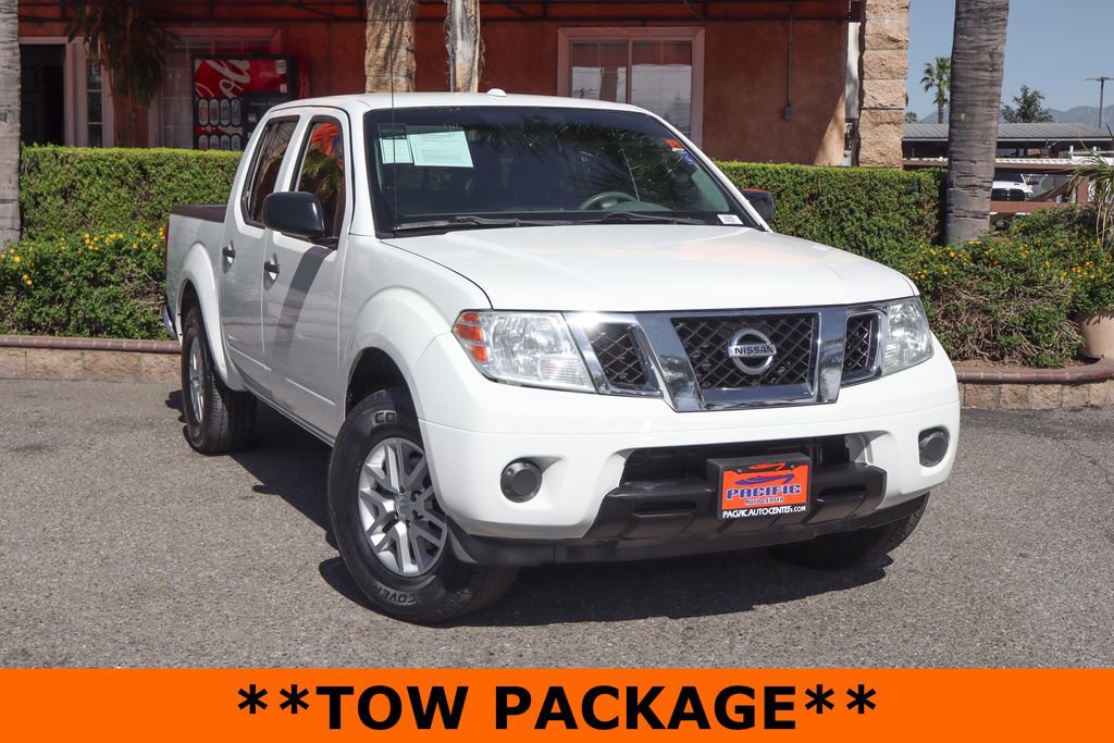 Used 2016 Nissan Frontier SV RWD image 2