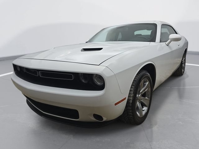 Used 2019 Dodge Challenger SXT RWD image 10