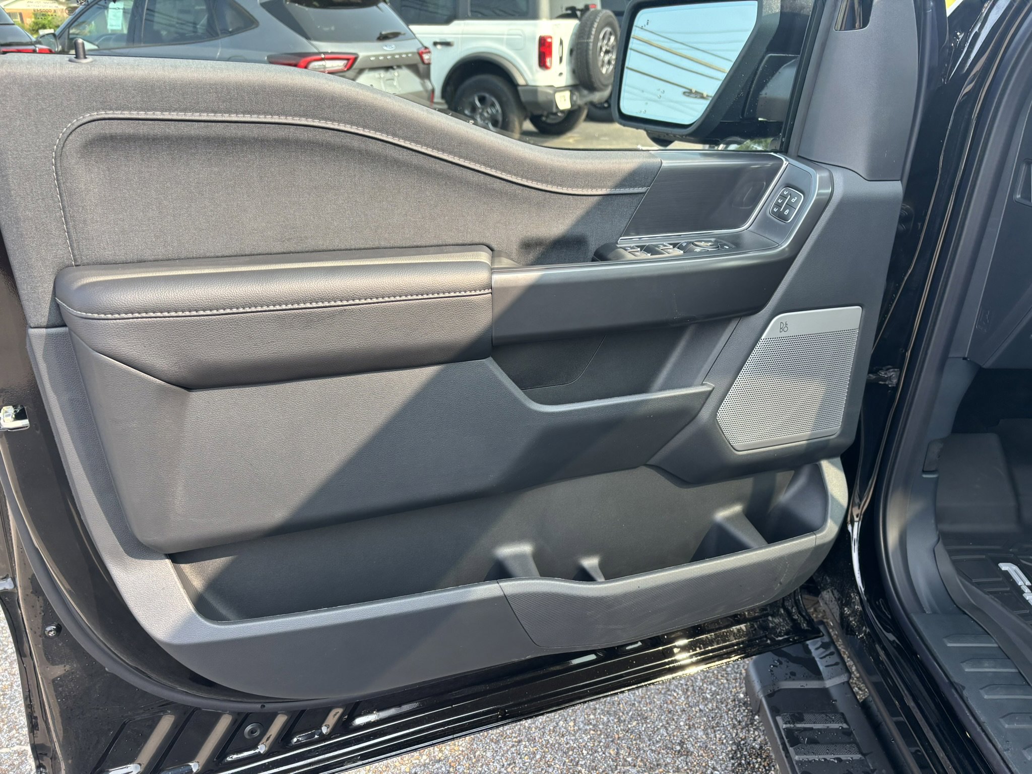 New 2025 Ford F150 Lariat image 17