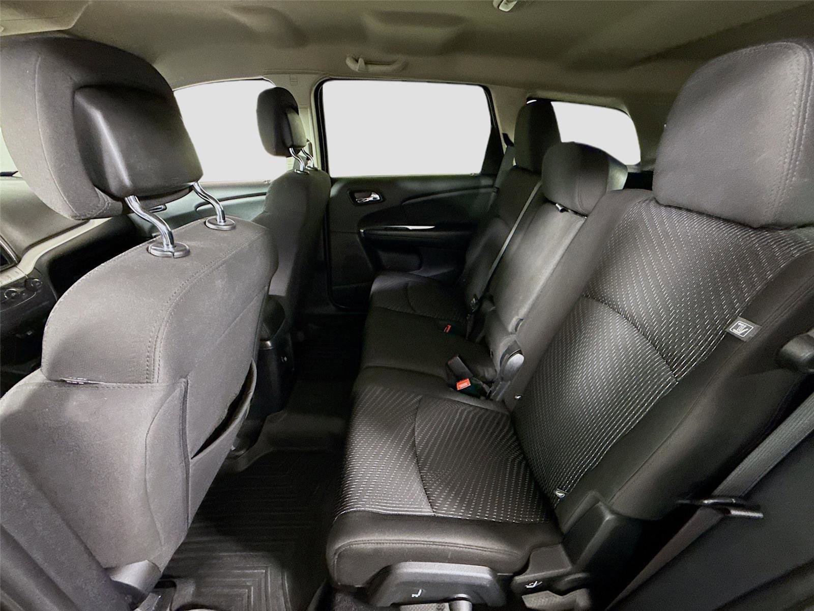 Used 2018 Dodge Journey SE w/ Blacktop Package image 14