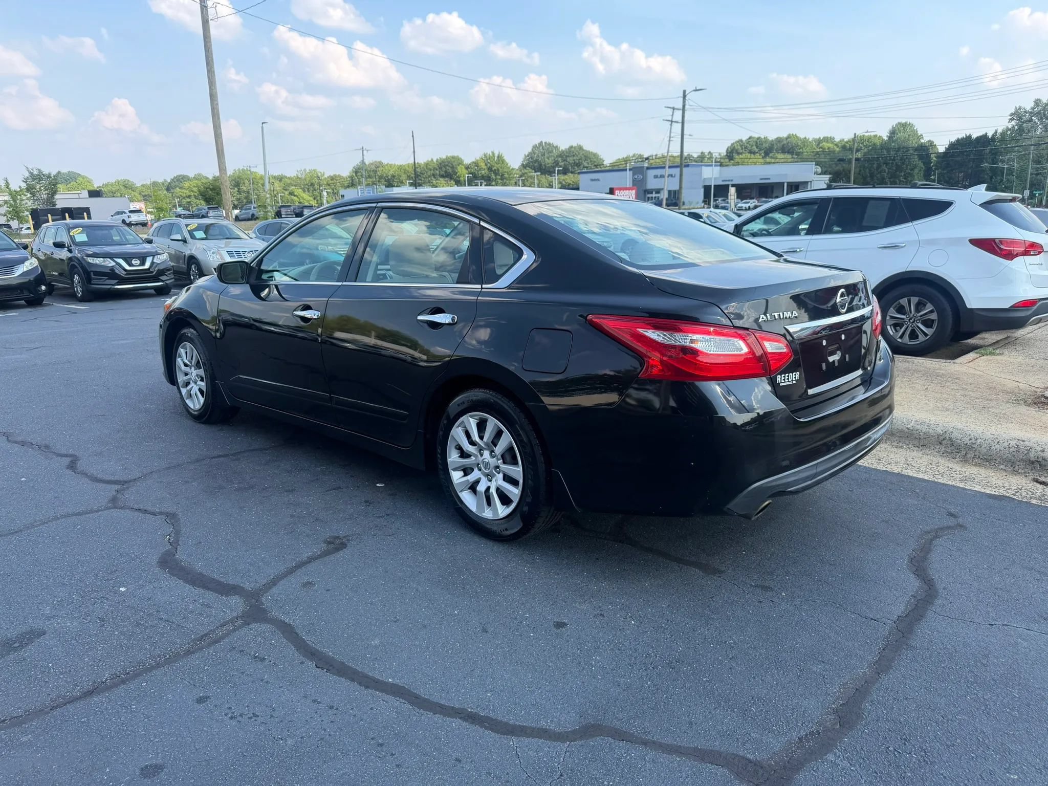 Used 2017 Nissan Altima 2.5 S w/ Power Driver Seat Package FWD image 5