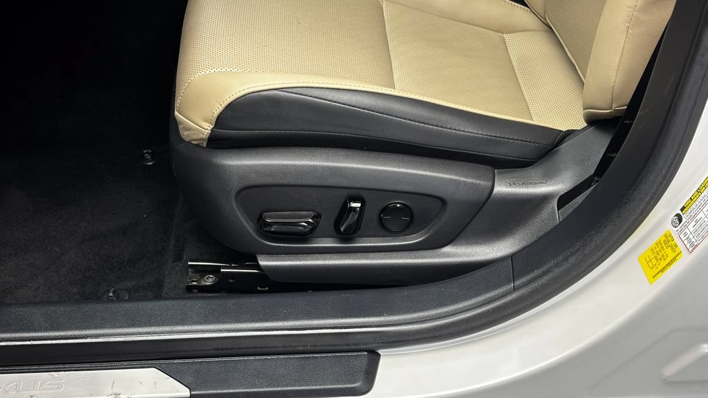 Used 2021 Lexus ES 300h w/ Premium Package FWD image 13