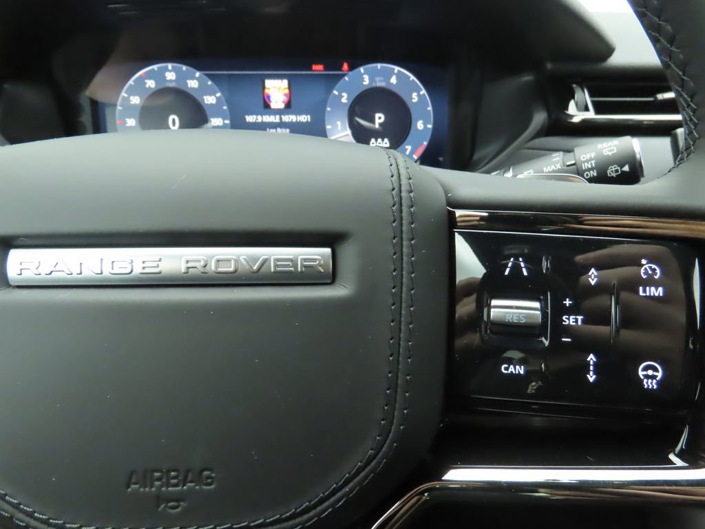 Used 2025 Land Rover Range Rover Velar Dynamic SE AWD/4WD image 12