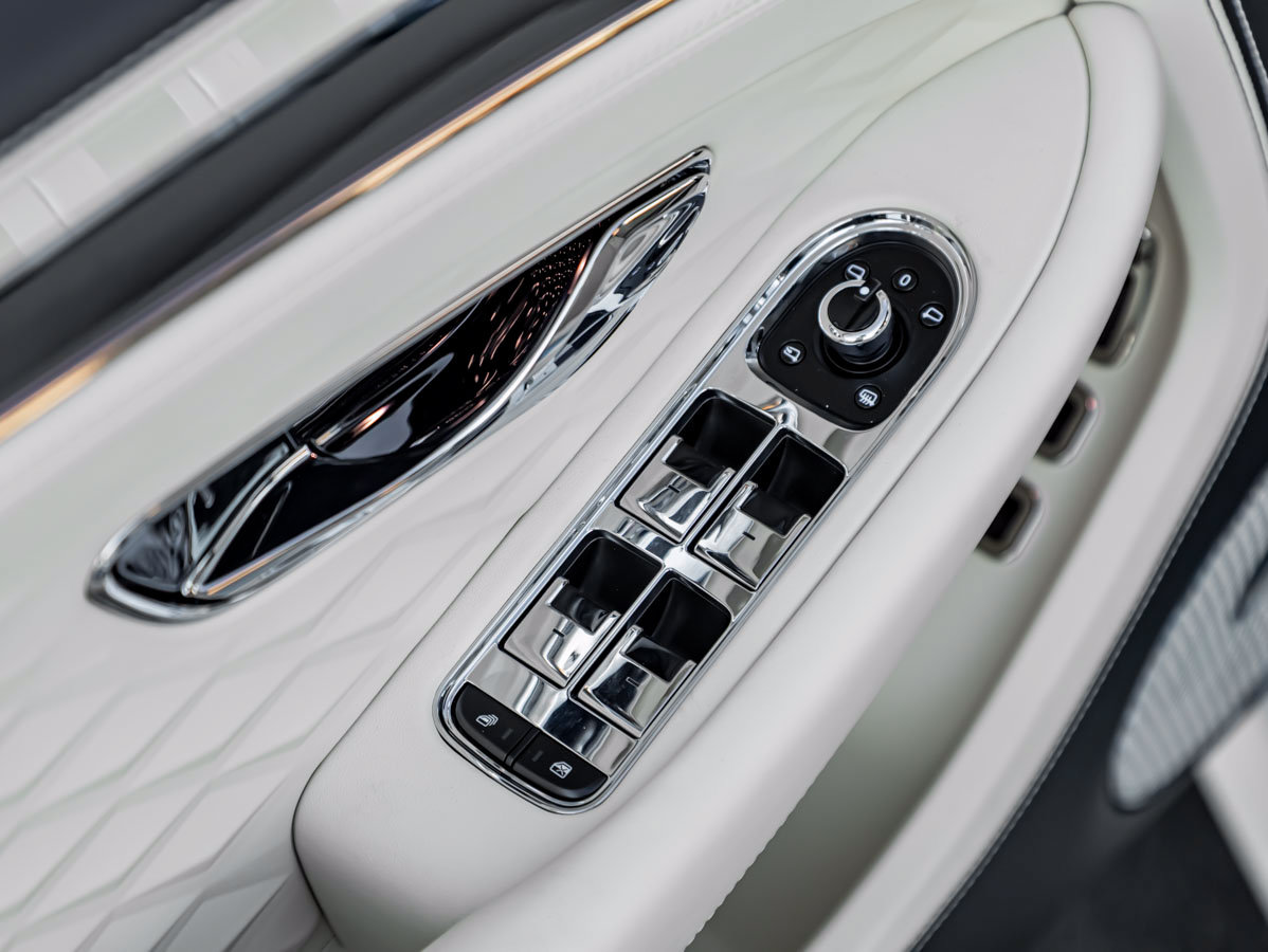 New 2027 Bentley Continental GTC Speed AWD/4WD image 17
