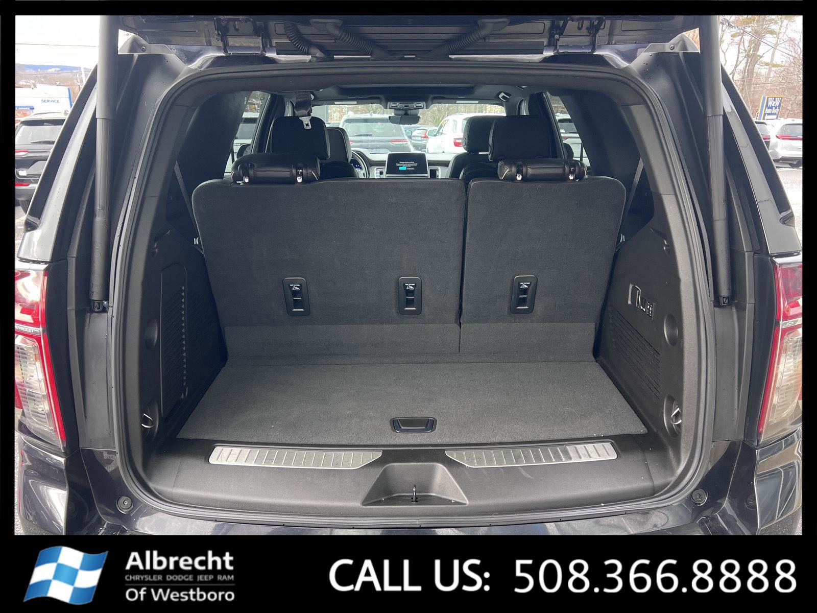 Used 2023 Chevrolet Tahoe Premier w/ Premium Package 2 image 16