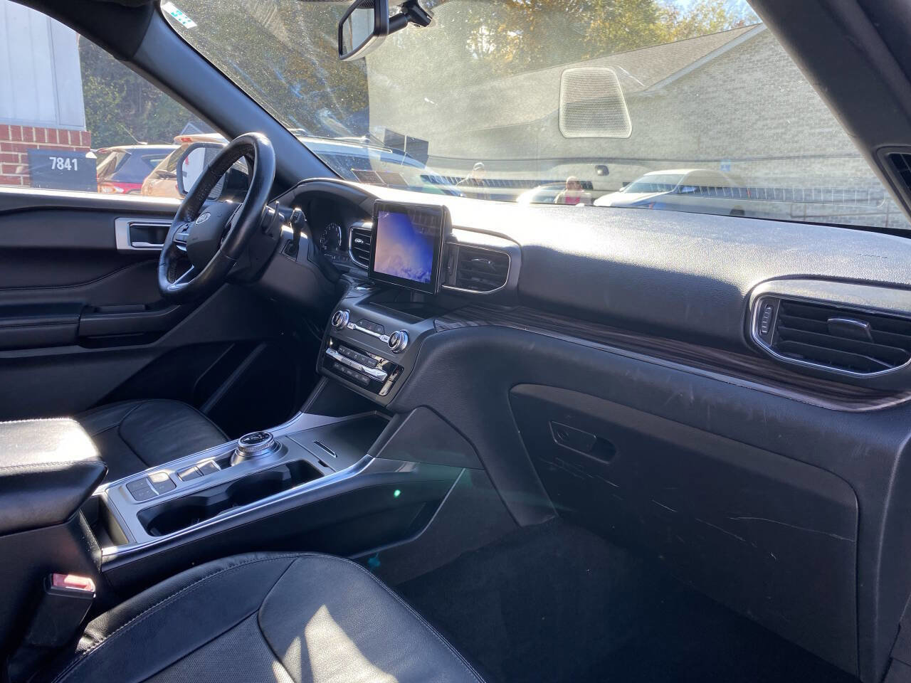 Used 2020 Ford Explorer Limited RWD image 19