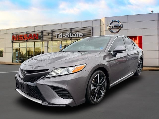 Used 2020 Toyota Camry XSE FWD image 2