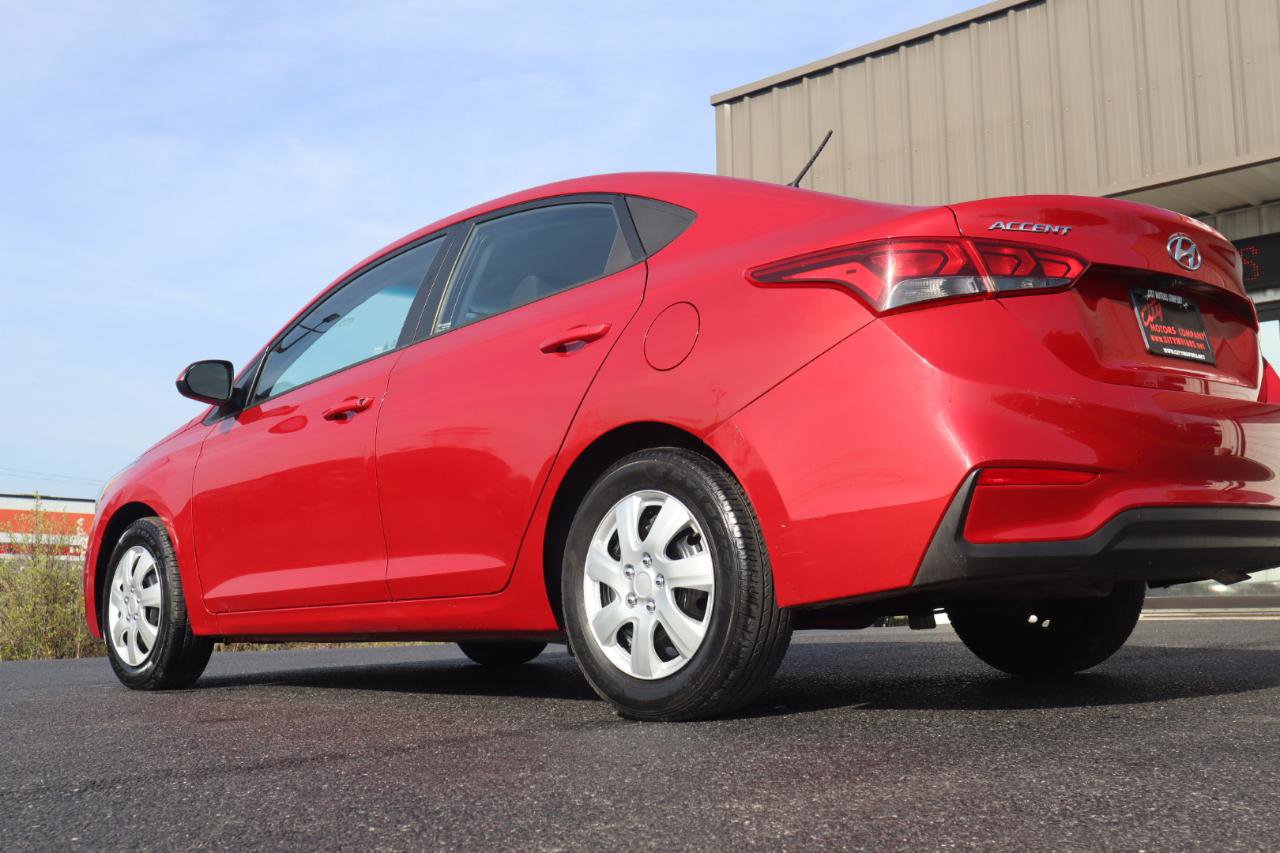 Used 2021 Hyundai Accent SE image 17