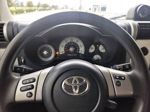 Used 2012 Toyota FJ Cruiser 4WD w/ Convenience Pkg image 19