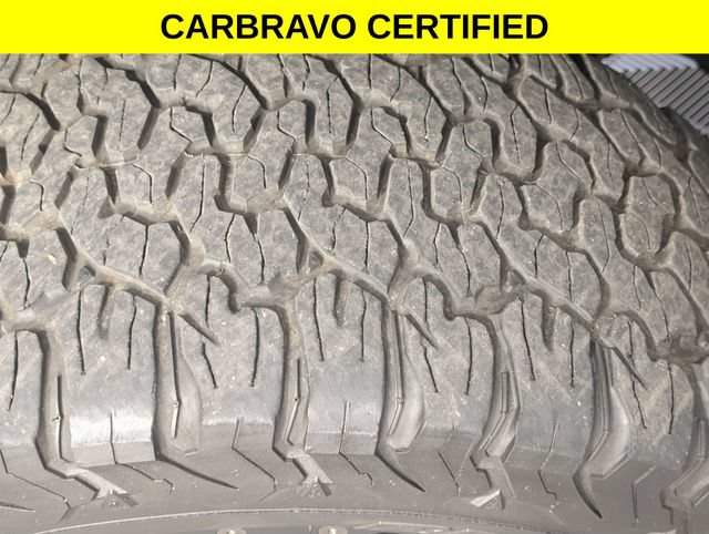 Certified 2021 GMC Sierra 1500 AT4 w/ AT4 Premium Package AWD/4WD image 9