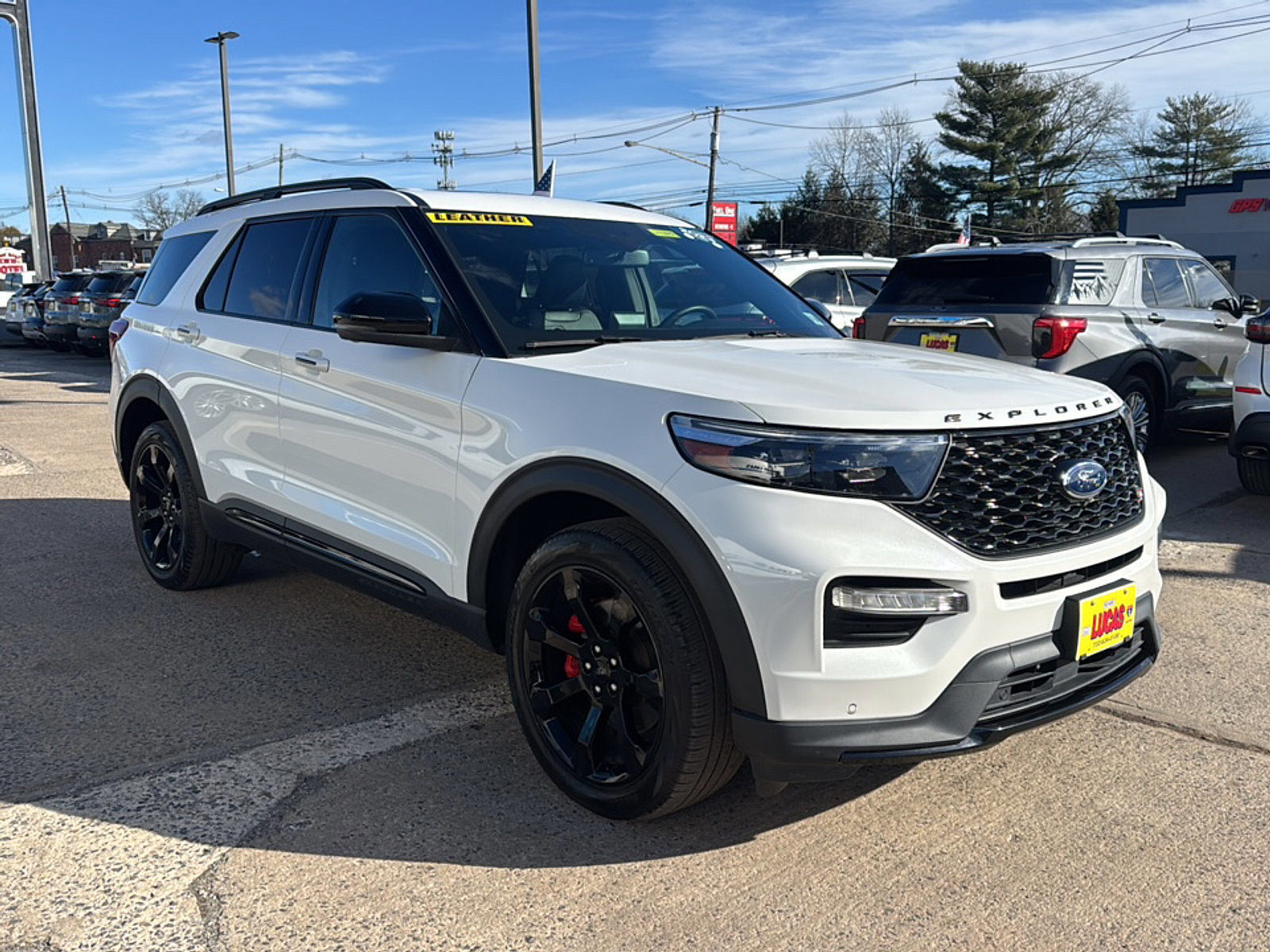 Used 2023 Ford Explorer ST w/ Equipment Group 401A image 4