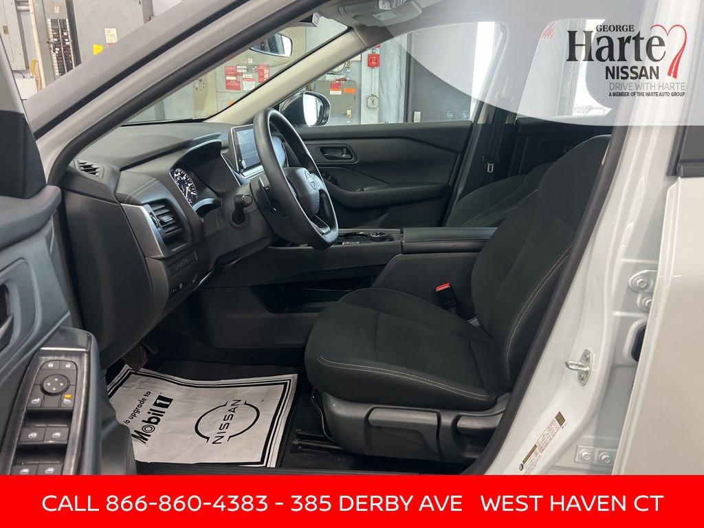 Certified 2025 Nissan Rogue S image 27