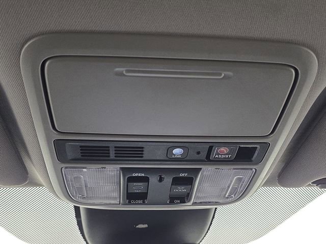 Used 2023 Honda Odyssey Touring image 25