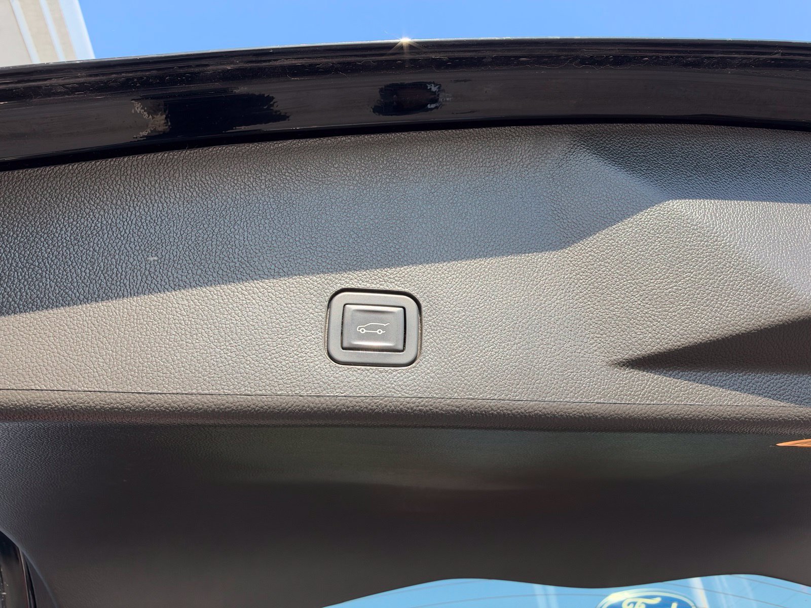 Used 2014 Cadillac SRX Performance w/ Driver Awareness Package FWD image 9