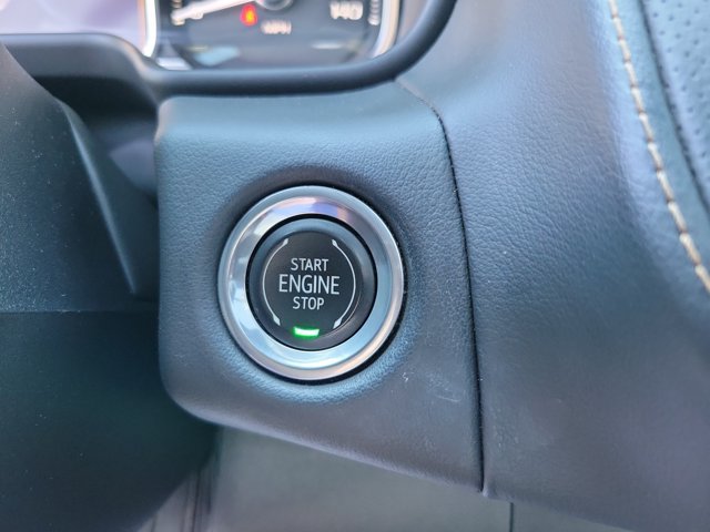 Used 2021 GMC Yukon XL AT4 w/ AT4 Premium Plus Package AWD/4WD image 27