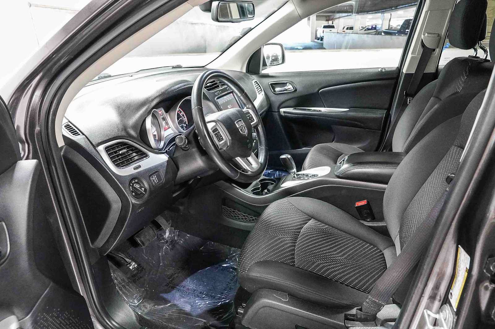 Used 2019 Dodge Journey SE w/ Premium Group FWD image 19