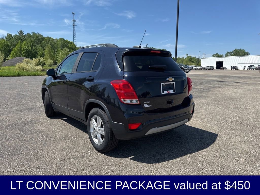 Used 2021 Chevrolet Trax LT w/ Driver Confidence Package FWD image 4