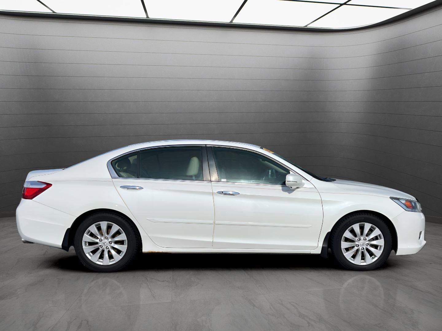 Used 2013 Honda Accord EX-L image 2