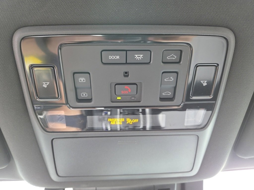 New 2026 Lexus TX 500h AWD image 25