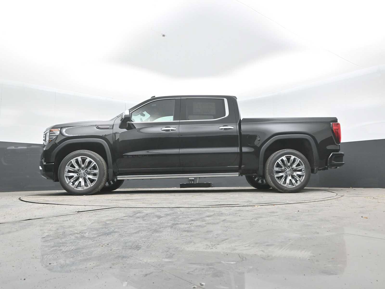 New 2026 GMC Sierra 1500 Denali w/ Denali Reserve Package AWD/4WD image 25