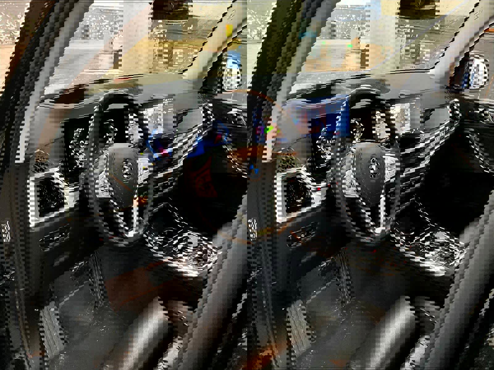 Used 2025 BMW X7 xDrive40i image 15