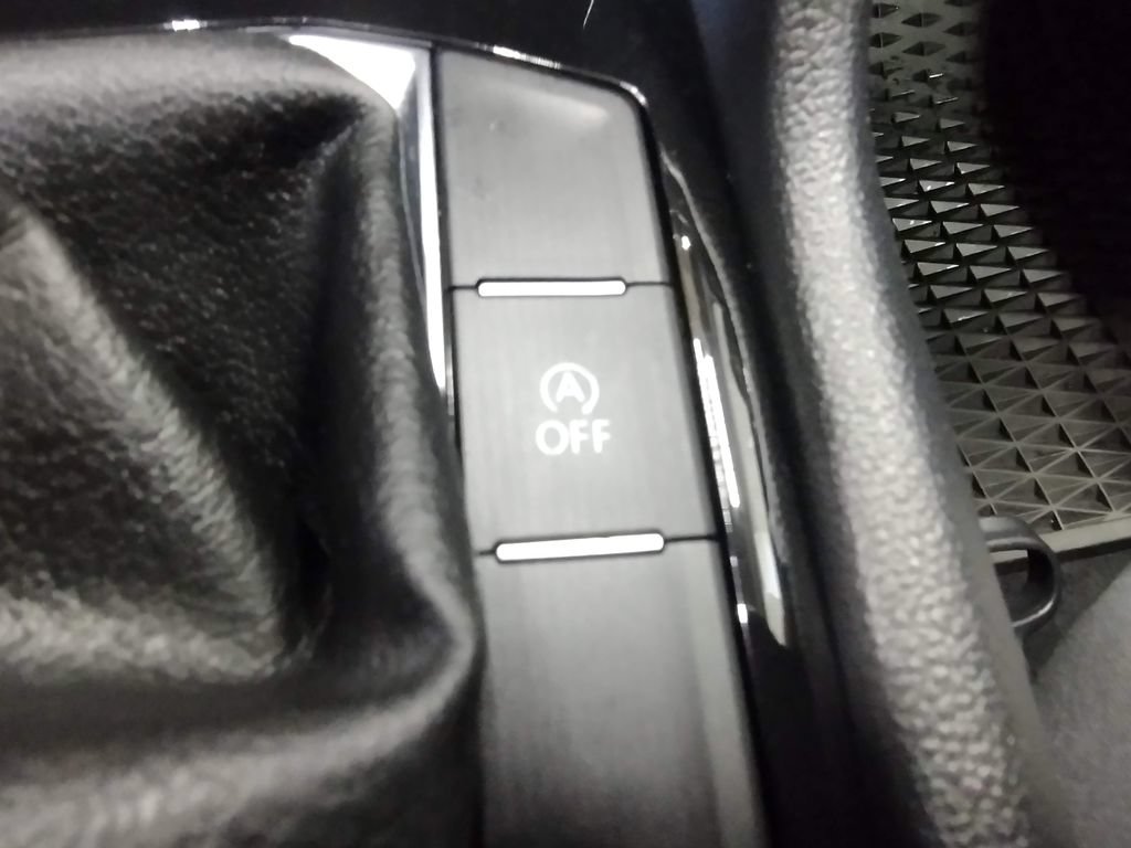 Certified 2024 Volkswagen Taos S AWD/4WD image 31