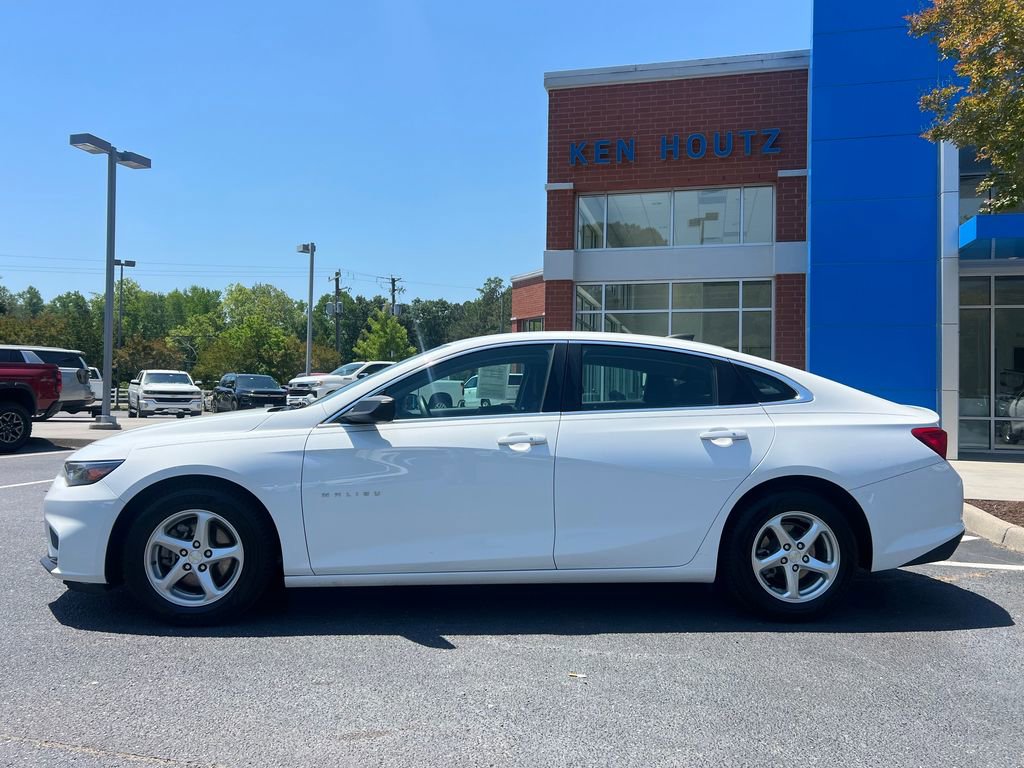 Used 2018 Chevrolet Malibu LS FWD image 4