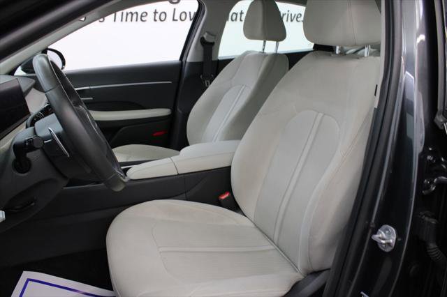 Used 2025 Hyundai Sonata SEL FWD image 14