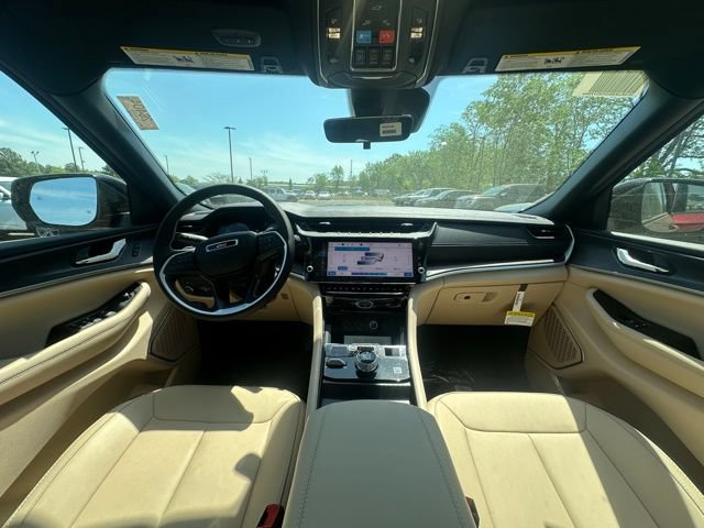 New 2026 Jeep Grand Cherokee L Limited AWD/4WD image 2