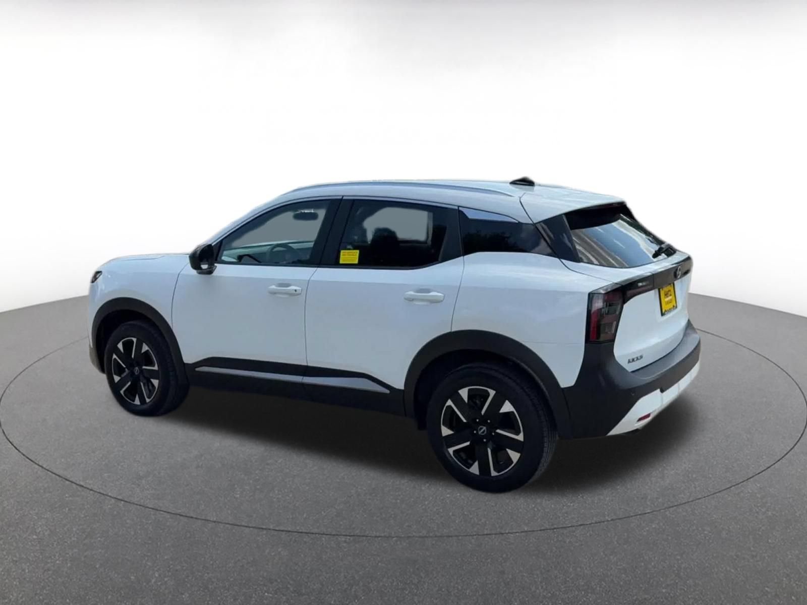 Used 2026 Nissan Kicks SV w/ Cold Weather Package AWD/4WD image 10