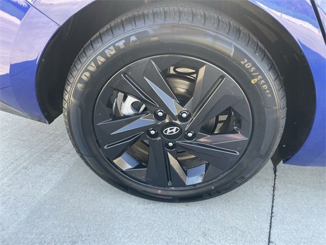 Used 2021 Hyundai Elantra SEL w/ Cargo Package image 31