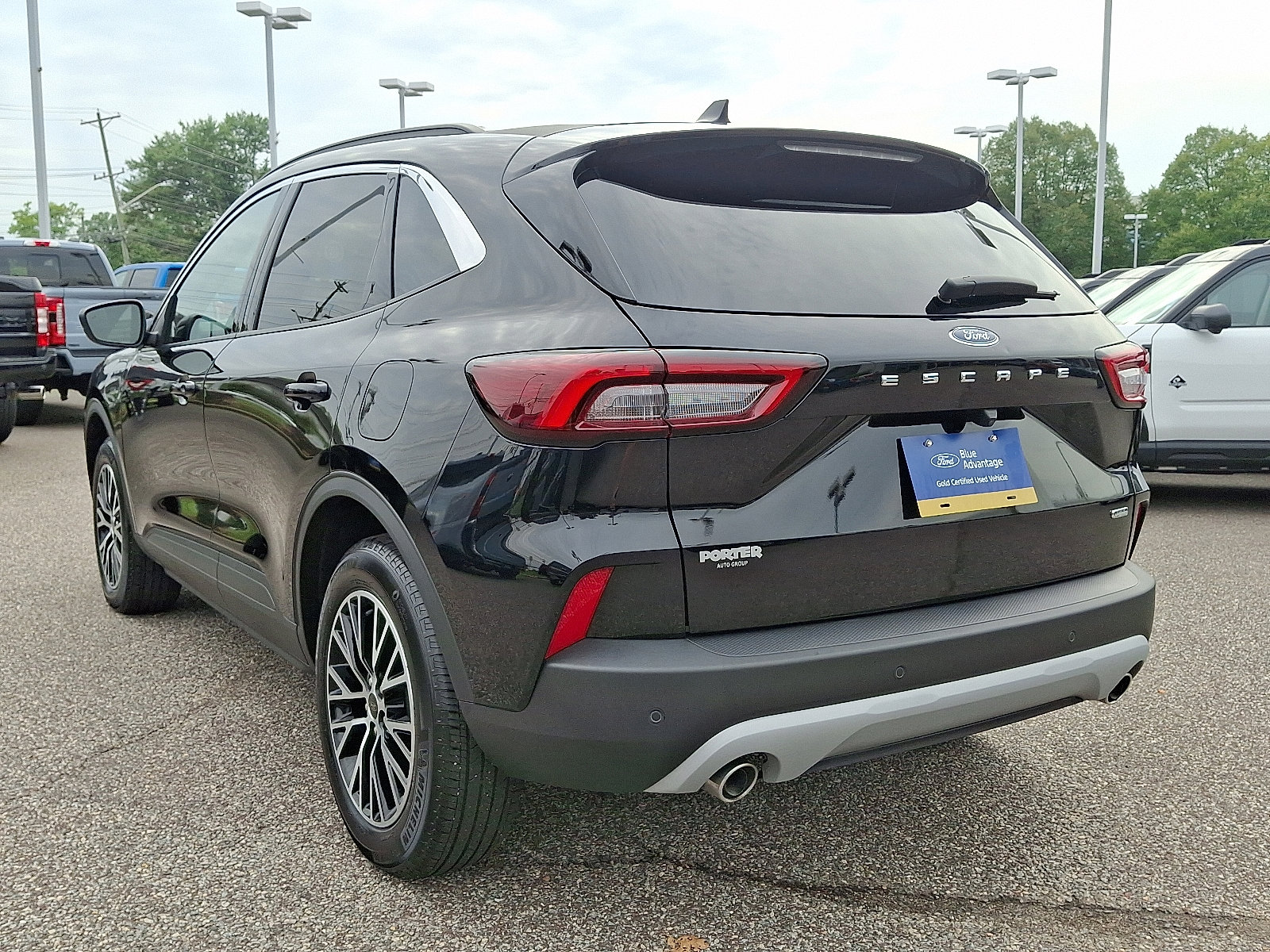 Certified 2024 Ford Escape SE image 8