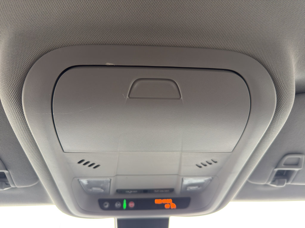 Used 2020 Chevrolet Equinox LT image 22