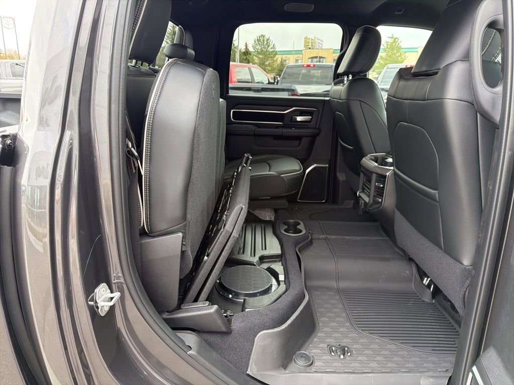 New 2026 RAM 3500 Laramie AWD/4WD image 39