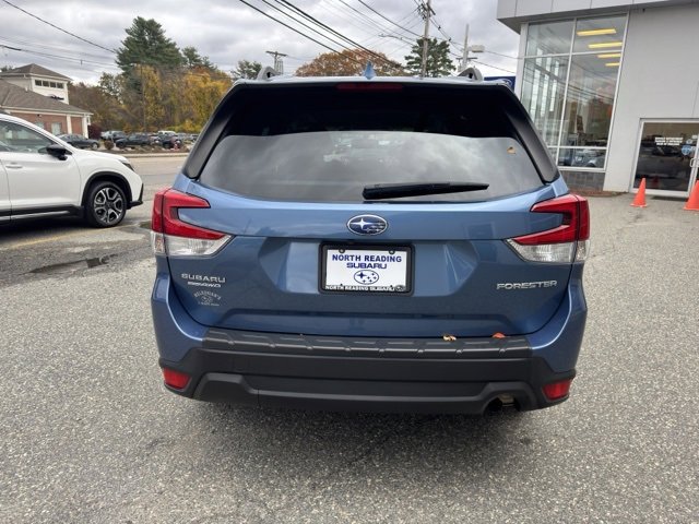 Used 2023 Subaru Forester Premium image 4