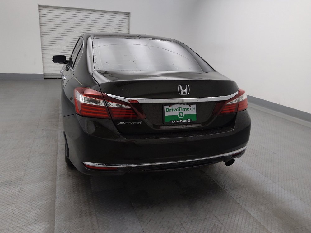 Used 2017 Honda Accord EX image 6