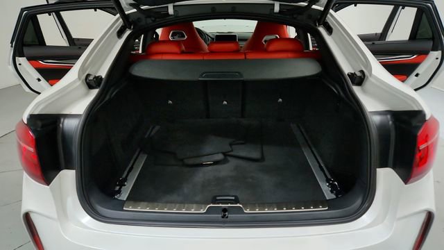 Used 2018 BMW X6 M w/ Executive Package image 11