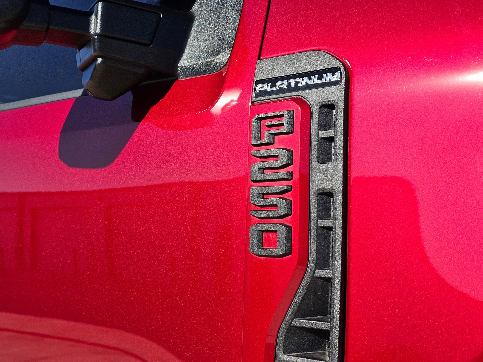 Used 2025 Ford F250 Platinum w/ FX4 Off-Road Package image 41