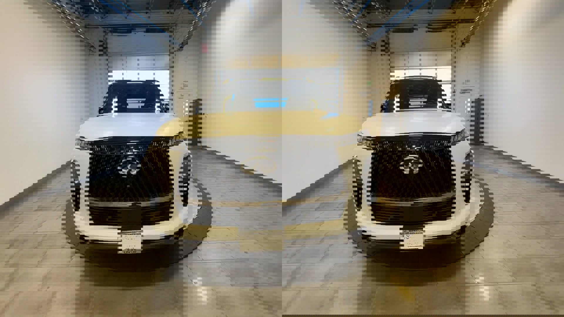 Certified 2025 INFINITI QX80 Autograph w/ Premium Cargo Package image 3