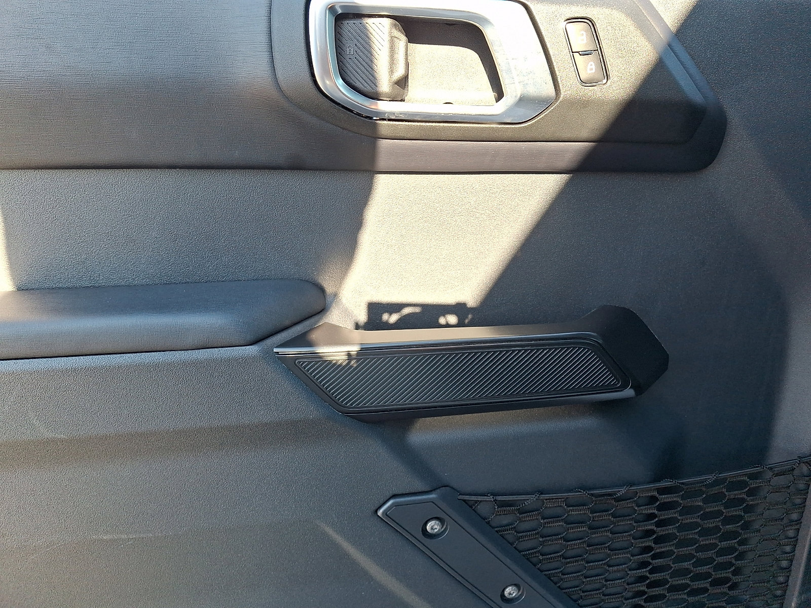 Used 2025 Ford Bronco Outer Banks image 13