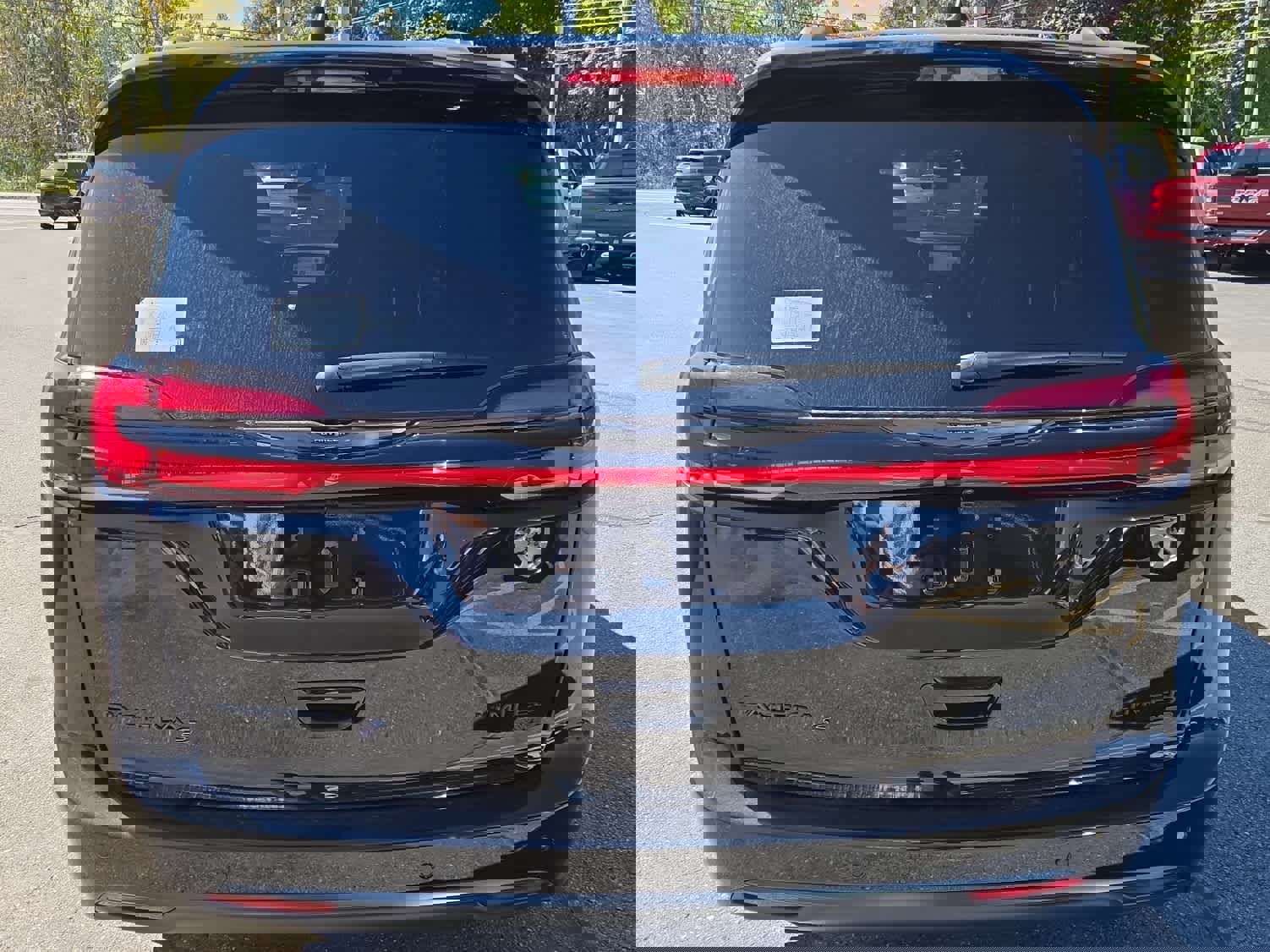 New 2026 Chrysler Pacifica Limited w/ S Appearance Package image 9