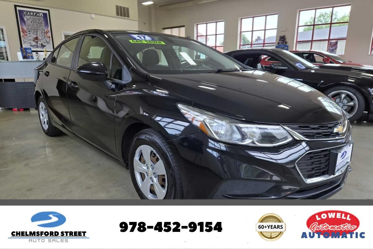 Used 2017 Chevrolet Cruze LS FWD image 1