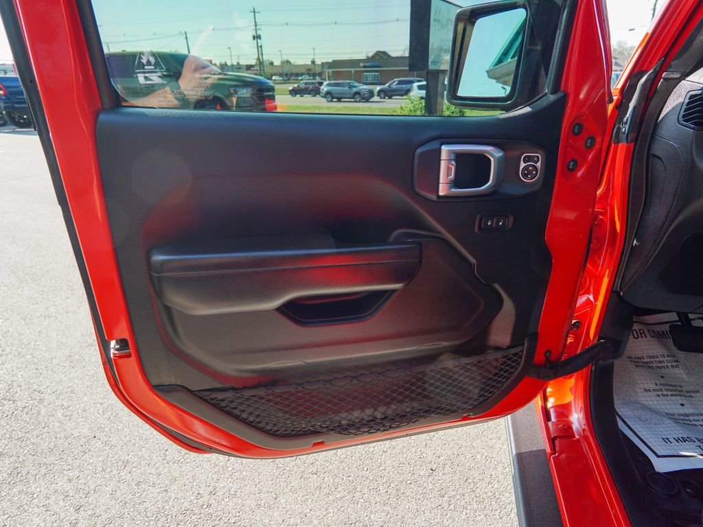Used 2020 Jeep Wrangler Sport AWD/4WD image 14