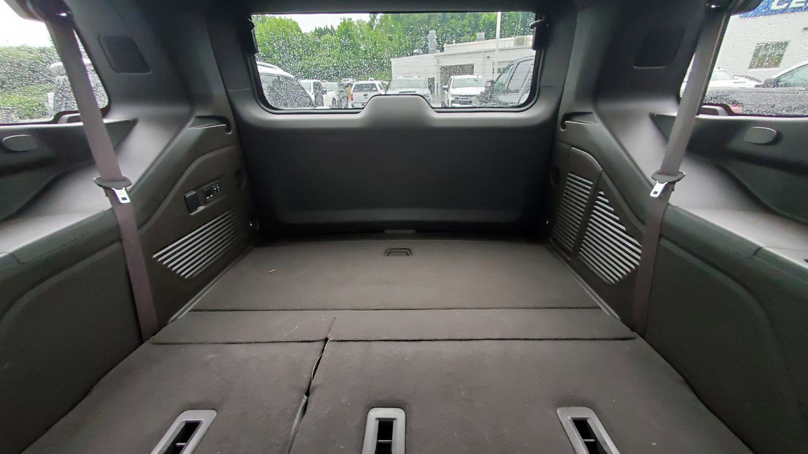Used 2024 Chevrolet Tahoe LT w/ LT Signature Plus Package AWD/4WD image 7